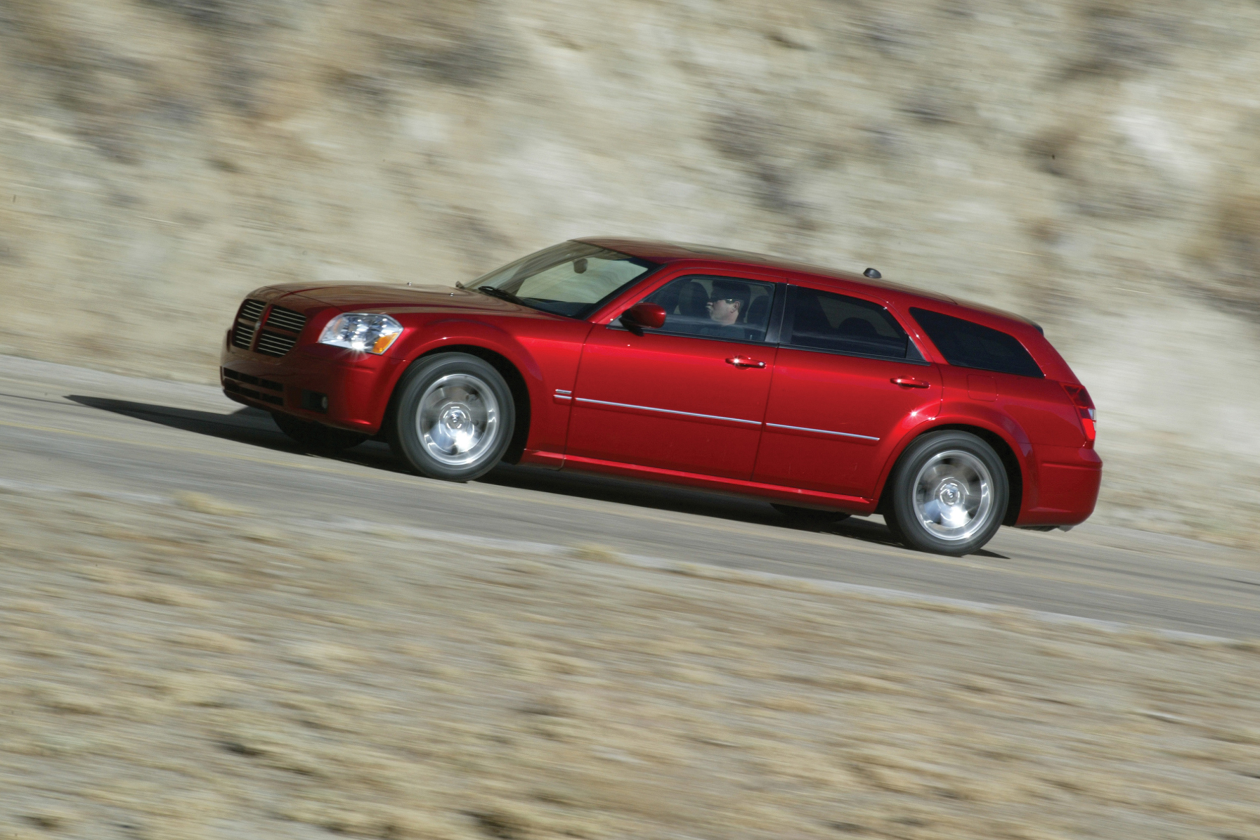 2005 Dodge Magnum RT