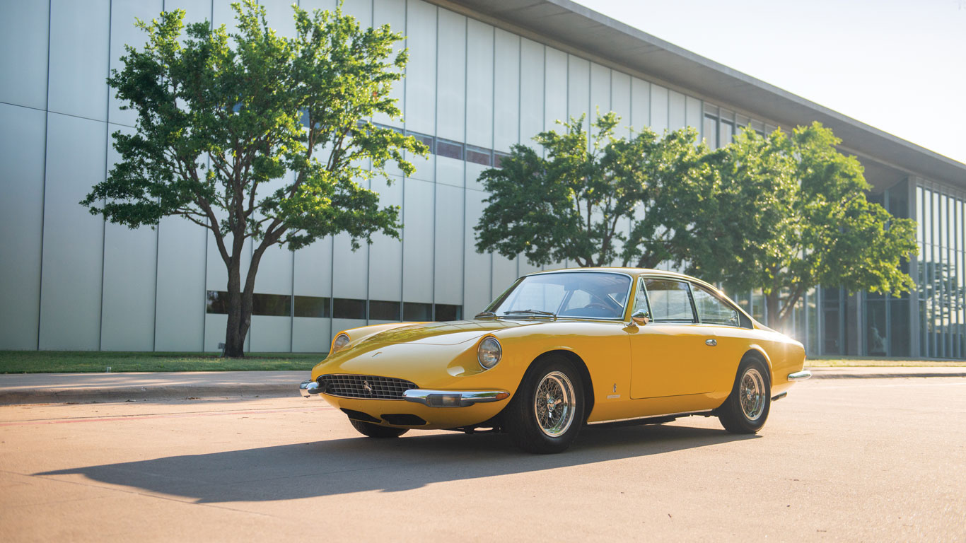 Ferrari 365 GT 2+2